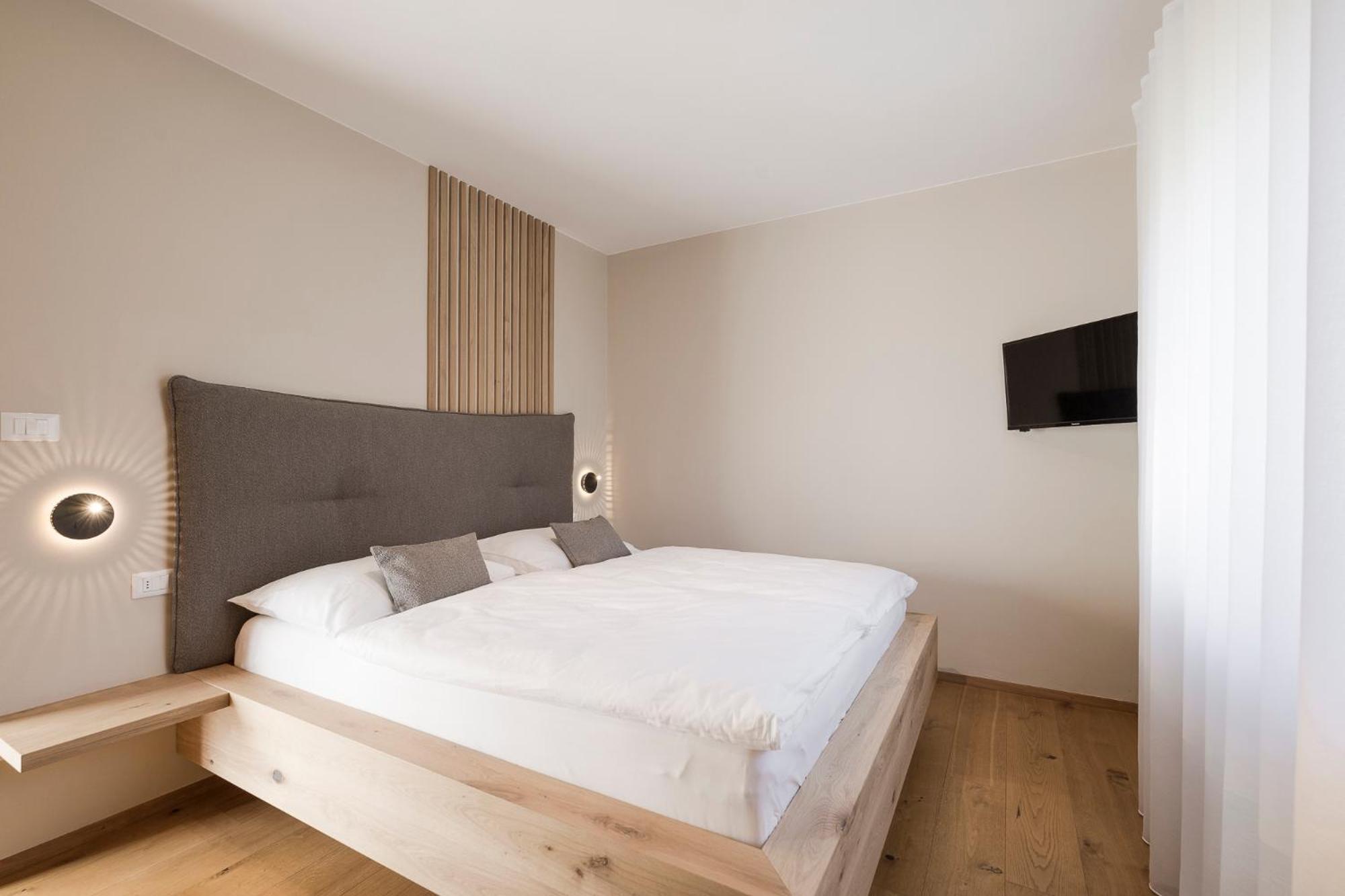 Boutique Hotel Wiesenhof - Adults Only Lana Exteriör bild