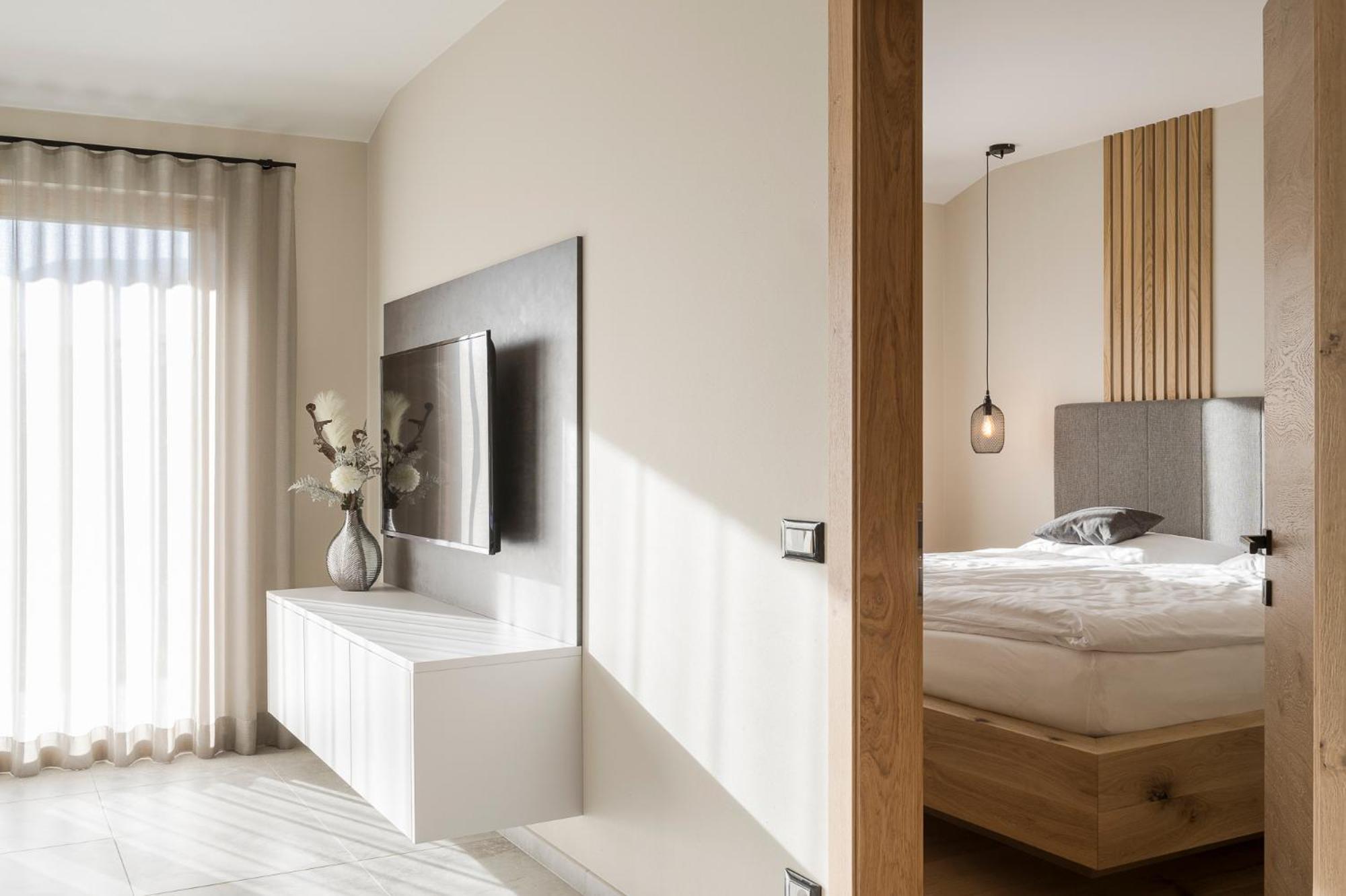 Boutique Hotel Wiesenhof - Adults Only Lana Exteriör bild