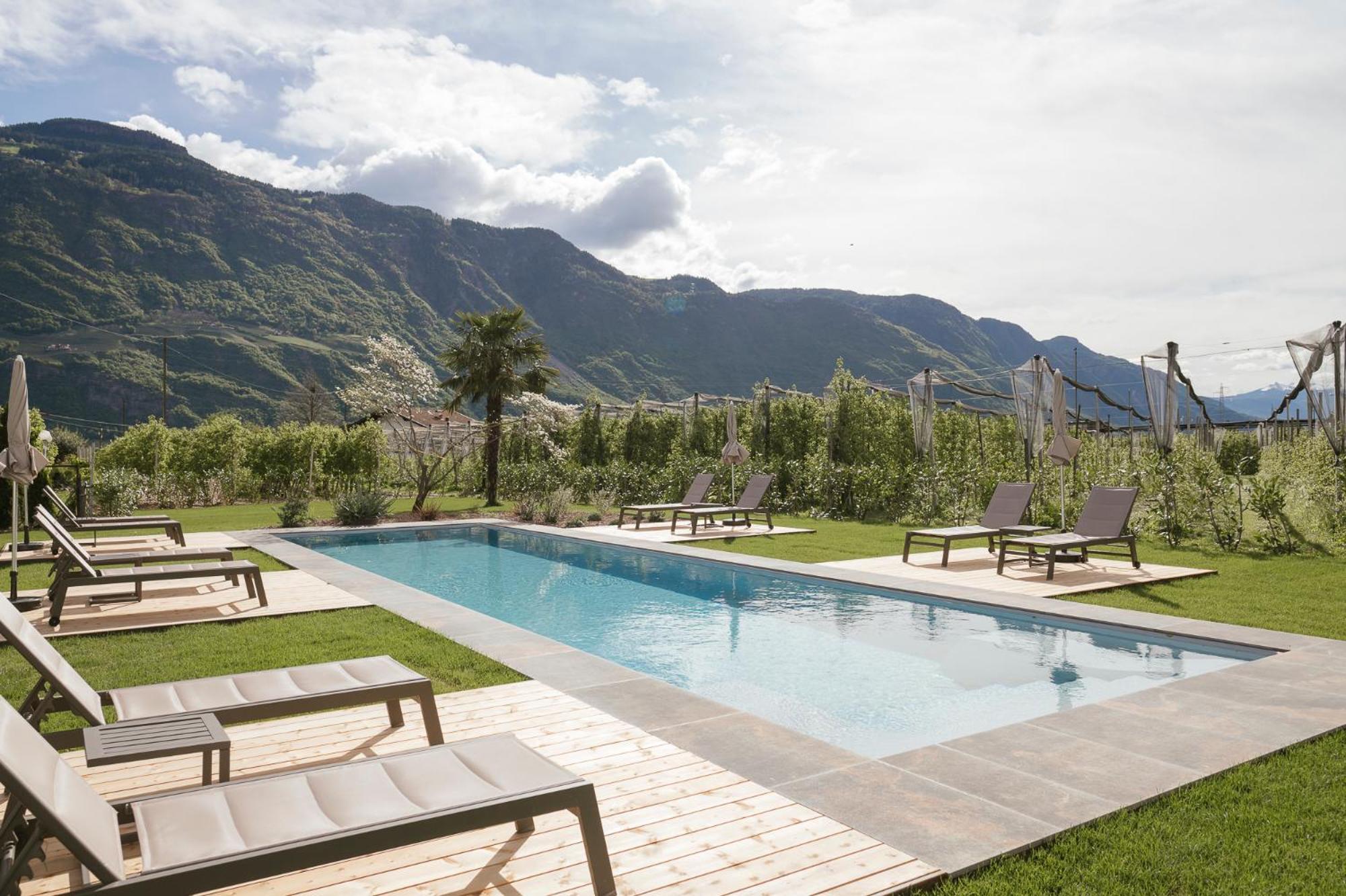 Boutique Hotel Wiesenhof - Adults Only Lana Exteriör bild
